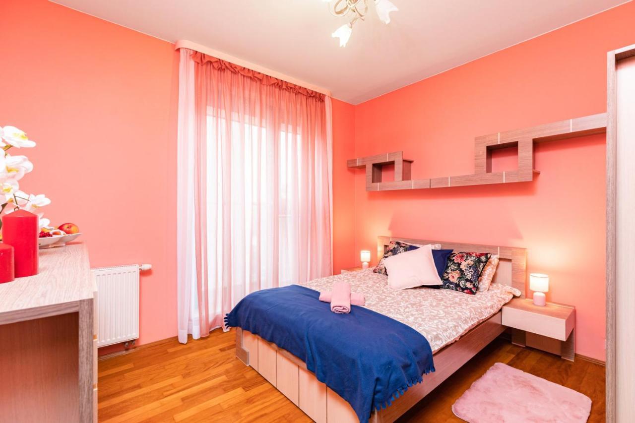 Appartamento Superapart Chodkiewicza 10 Varsavia Esterno foto