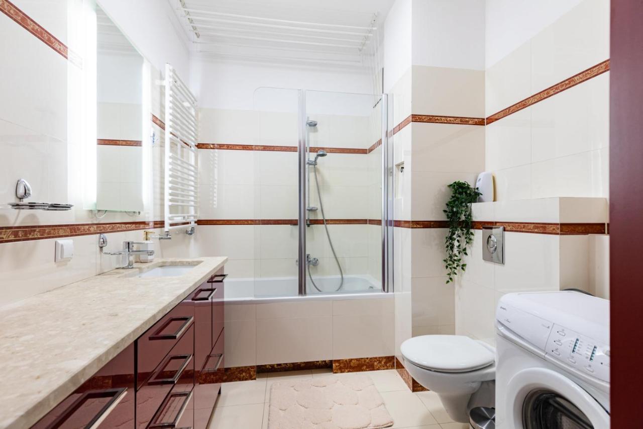 Appartamento Superapart Chodkiewicza 10 Varsavia Esterno foto